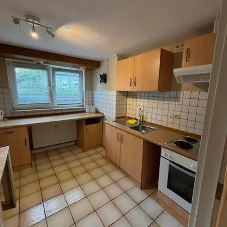 Maluma Monteur 아파트 브로덴바흐